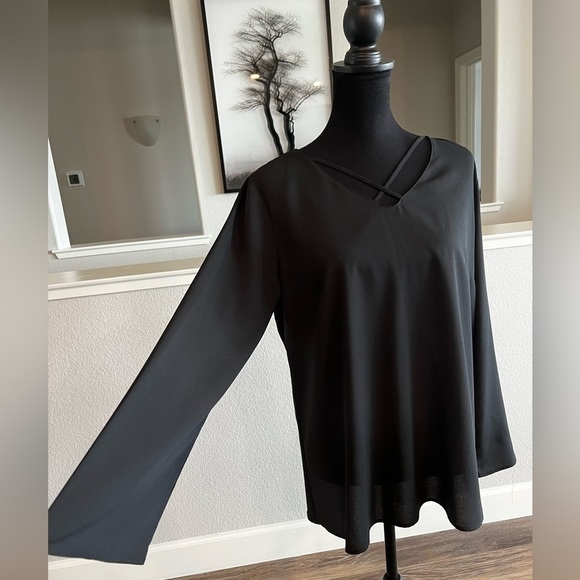 BELLE BY KIM GRAVEL LATTICE FRONT TOP - MEDIUM - Picture 2 of 5